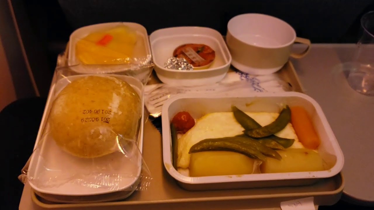 Air China Beijing - Los Angeles B777-300ER Economy. Good flight!
