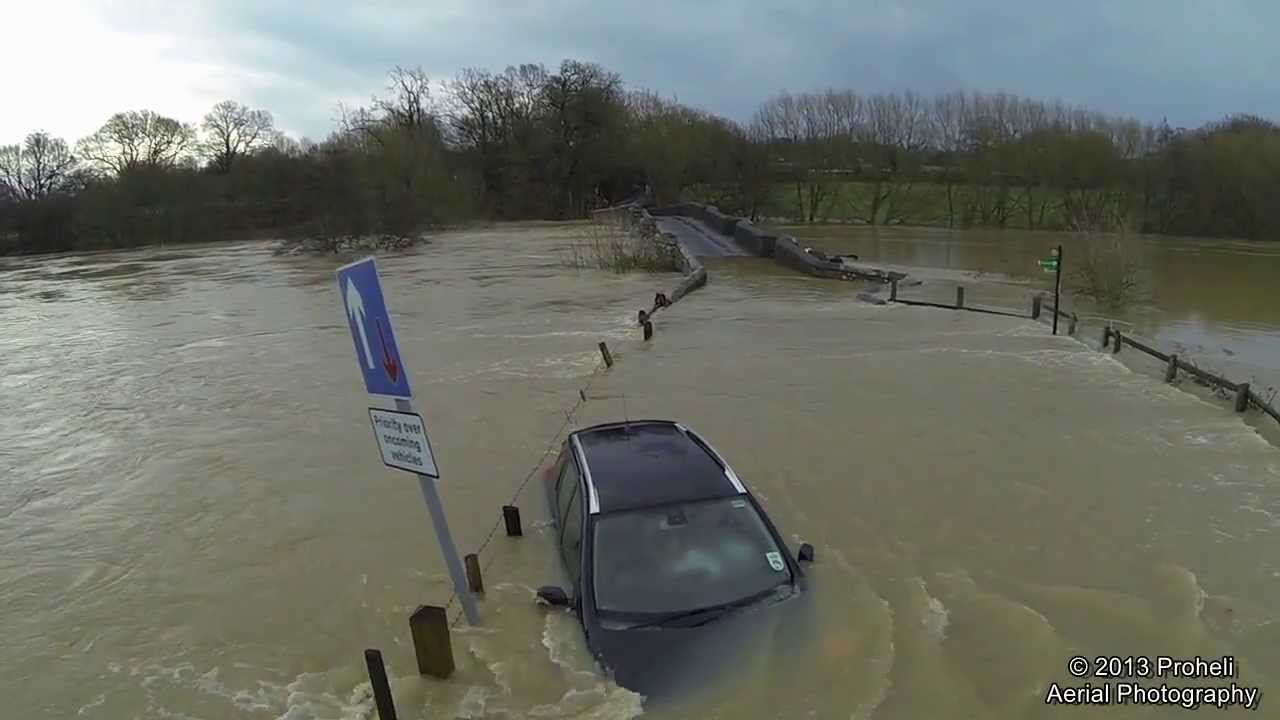 Christmas Day Floods - Maidstone - Teston Bridge