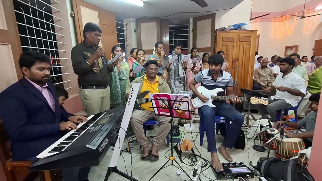 மாட்டு தொழுவத்தில் மரியின் மடியில் #christmassongs #gloria #rcchristiansongs Gloria in Excelsis Deo🎄