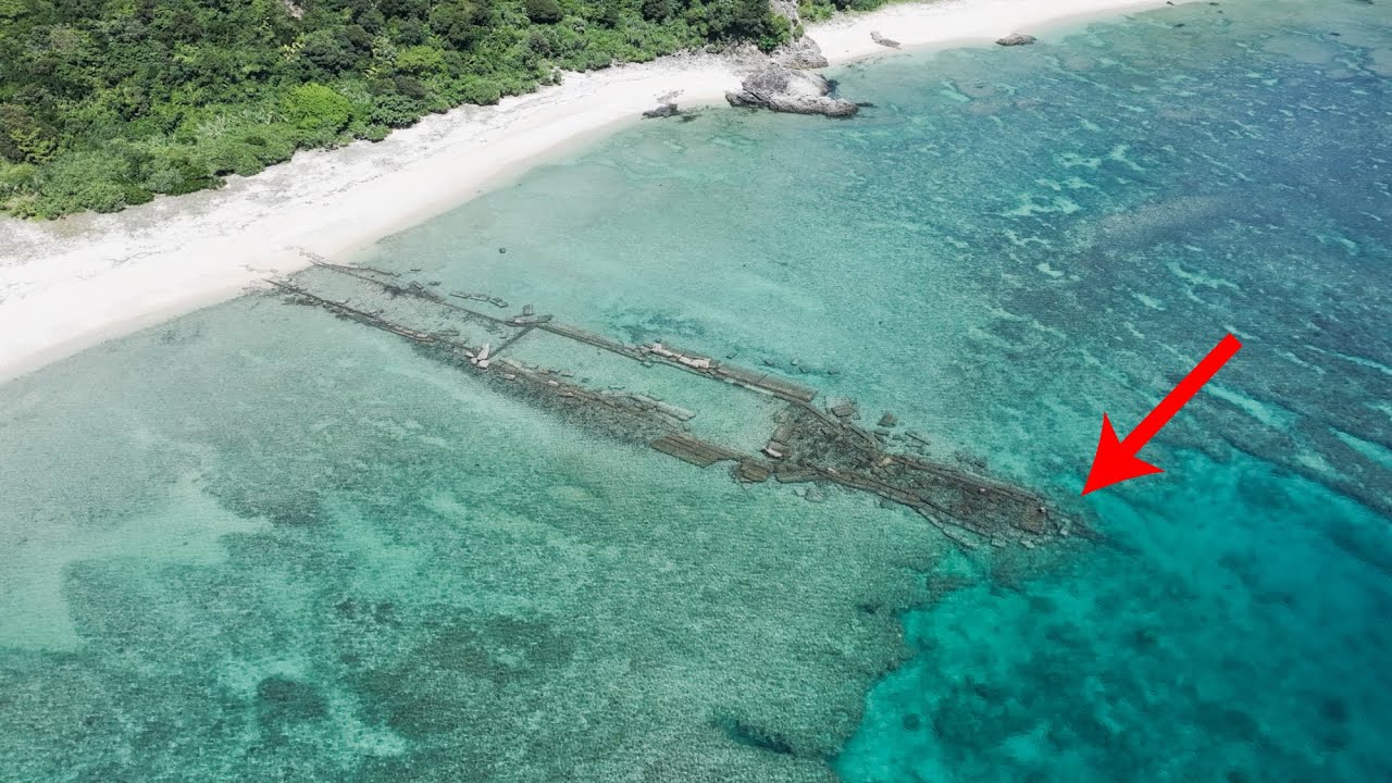 海に沈む遺跡？離島にある謎の構造物に乗って釣りをしてみると…【渡嘉敷島 #2】