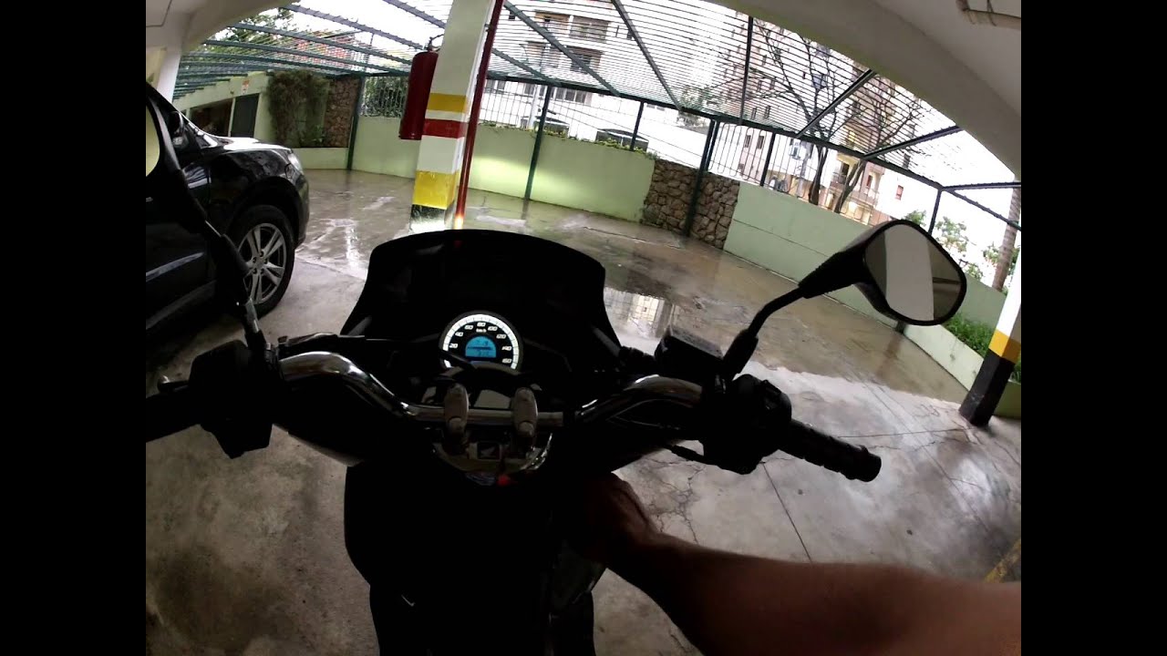 PCX 2016 em detalhes, consumo, suspensão, painel e afins