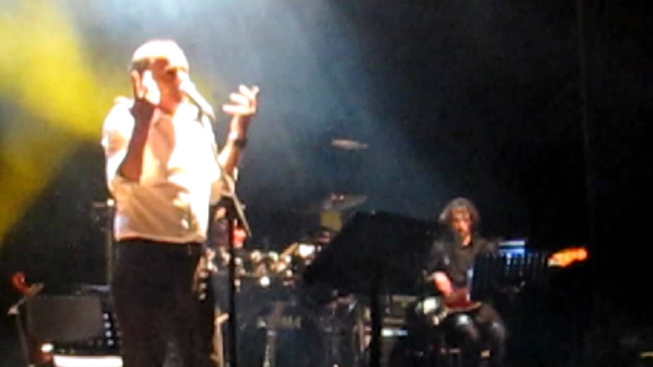 La stazione di Zima - Roberto Vecchioni (Teatro Carlo Felice Genova 27 aprile 2012)