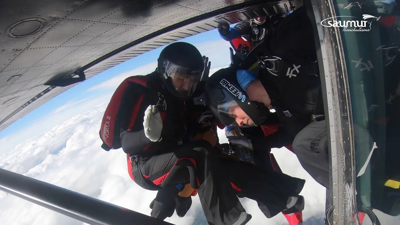 Petit VR8 en passant @ Skydive Saumur