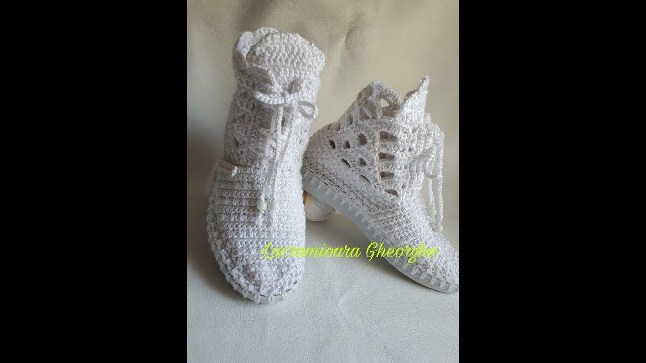 Crosetam botine albe :) HOW TO CROCHET. HOW TO CROCHET WHITE ANKLE BOOTS.
