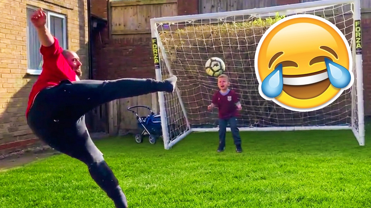 KIDS IN FOOTBALL (TRY NOT TO LAUGH EDITION)