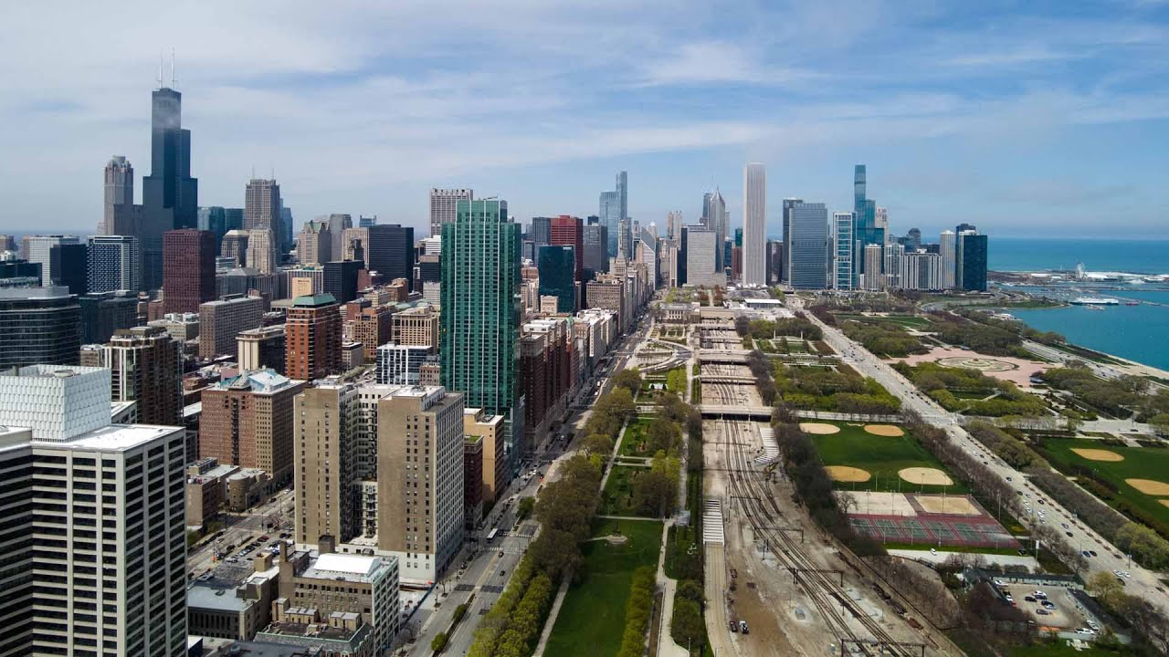 A South Loop 3-bedroom, 3 1/2-bath Plan 3SG at the iconic new NEMA