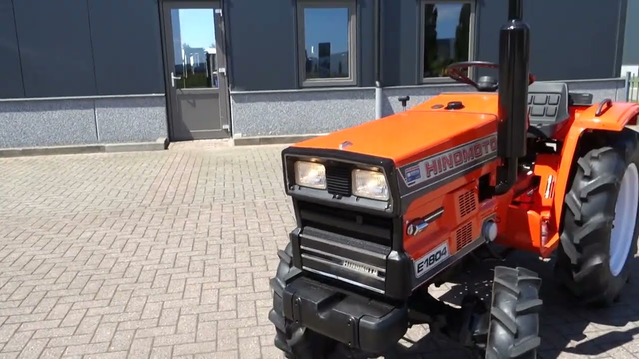Hinomoto E1804 4wd / 1723 Draaiuren / Miditrekker