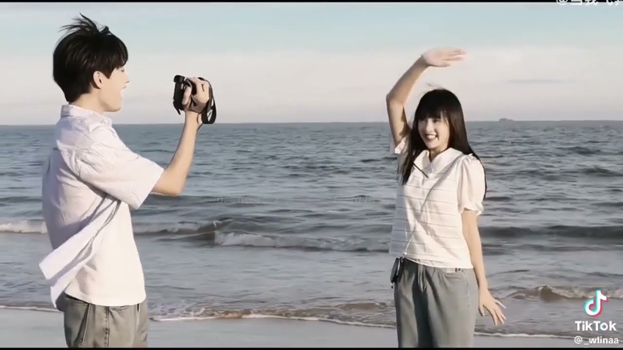 Khi anh chạy về phía em tiktok