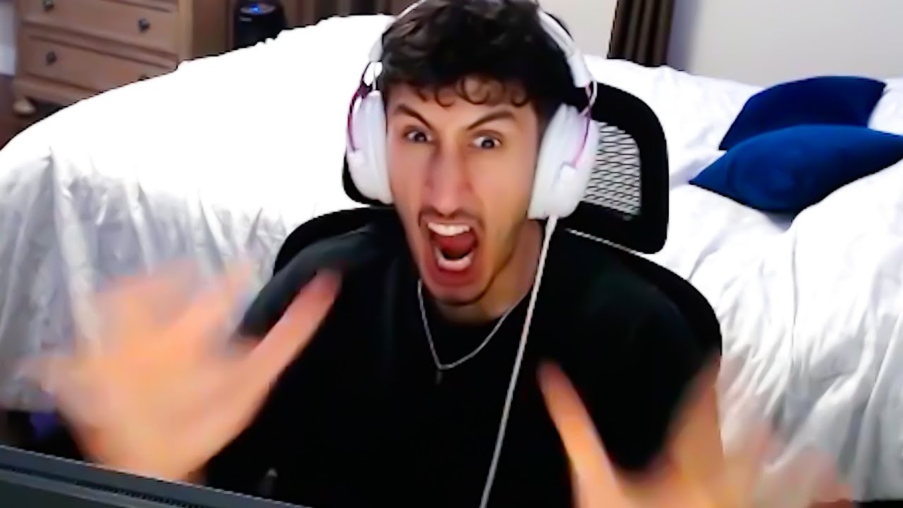 Mooda Clips I Watch At 3 AM