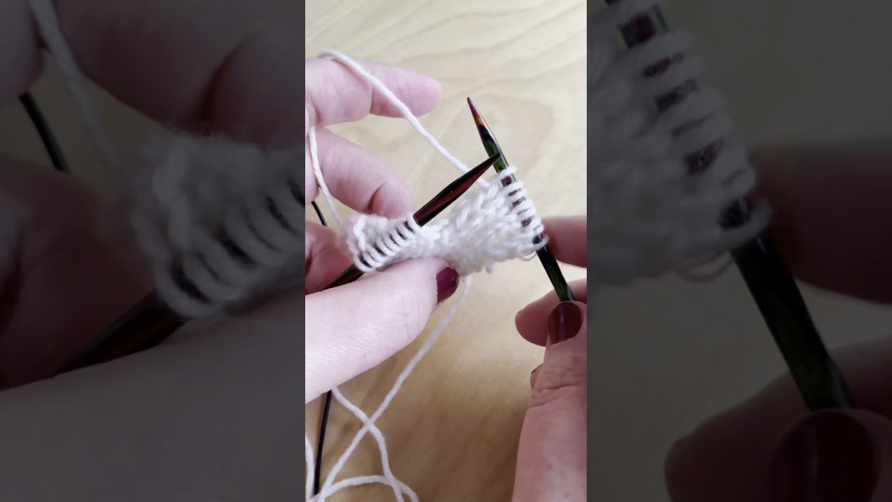 Buttonhole in a double knitted pannel