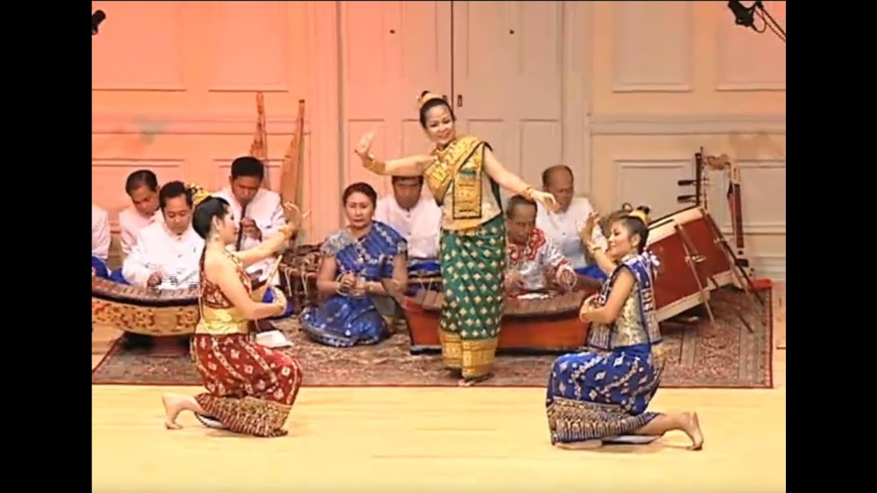 Fon Ouy Pon - Lao Wishing Dance (ຟ້ອນອວຍພອນ) @ Library of Congress