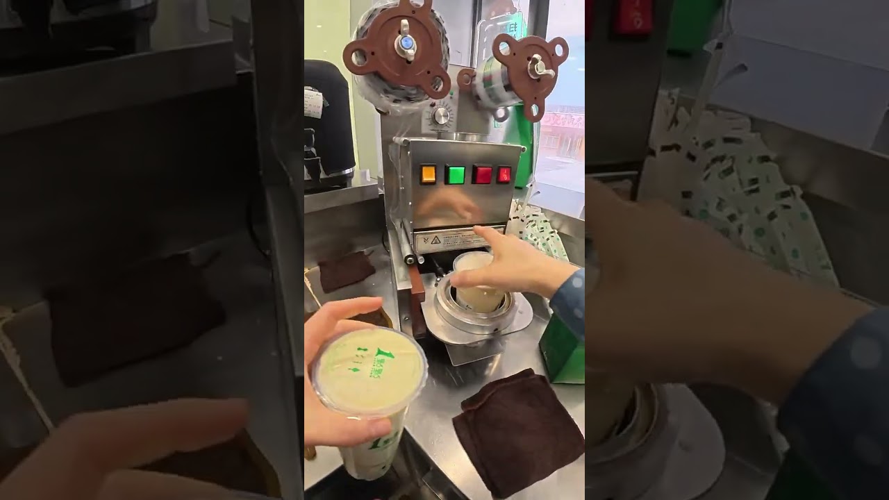 I work part-time at a coffee shop.