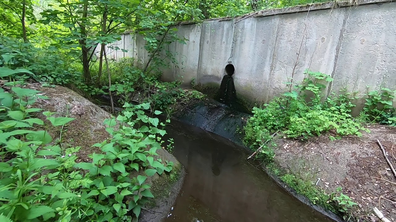 Wildwasserkanal Kanukanal Zwickau Sachsen Slalomstrecke der DDR kleiner Bruder des Eiskanal