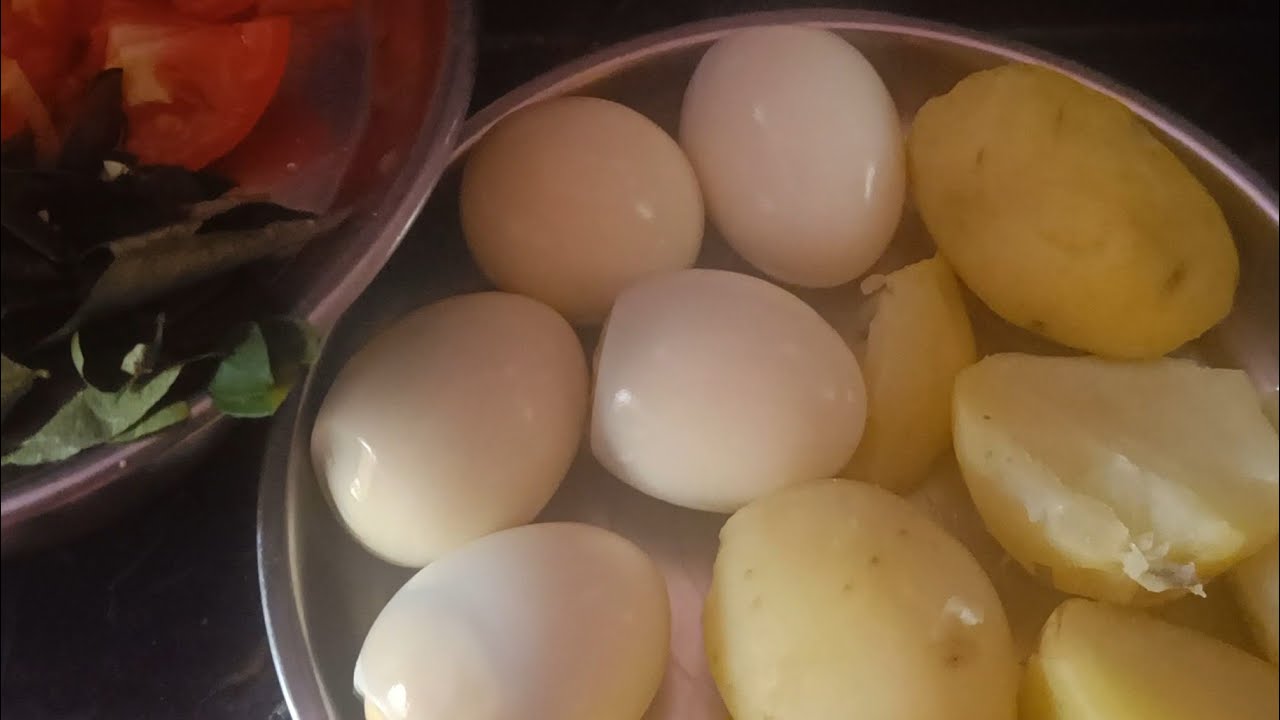 లొట్టలేసుకునే గుడ్డు బంగాళదుంప కుర్మా! 😋 Egg Potato Korma Recipe | Restaurant Style | Spoons of Tr
