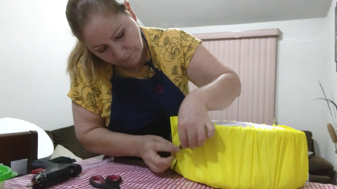 ♥️DECORANDO PIÑATA DE EMOJI ENAMORADO!! ♥️