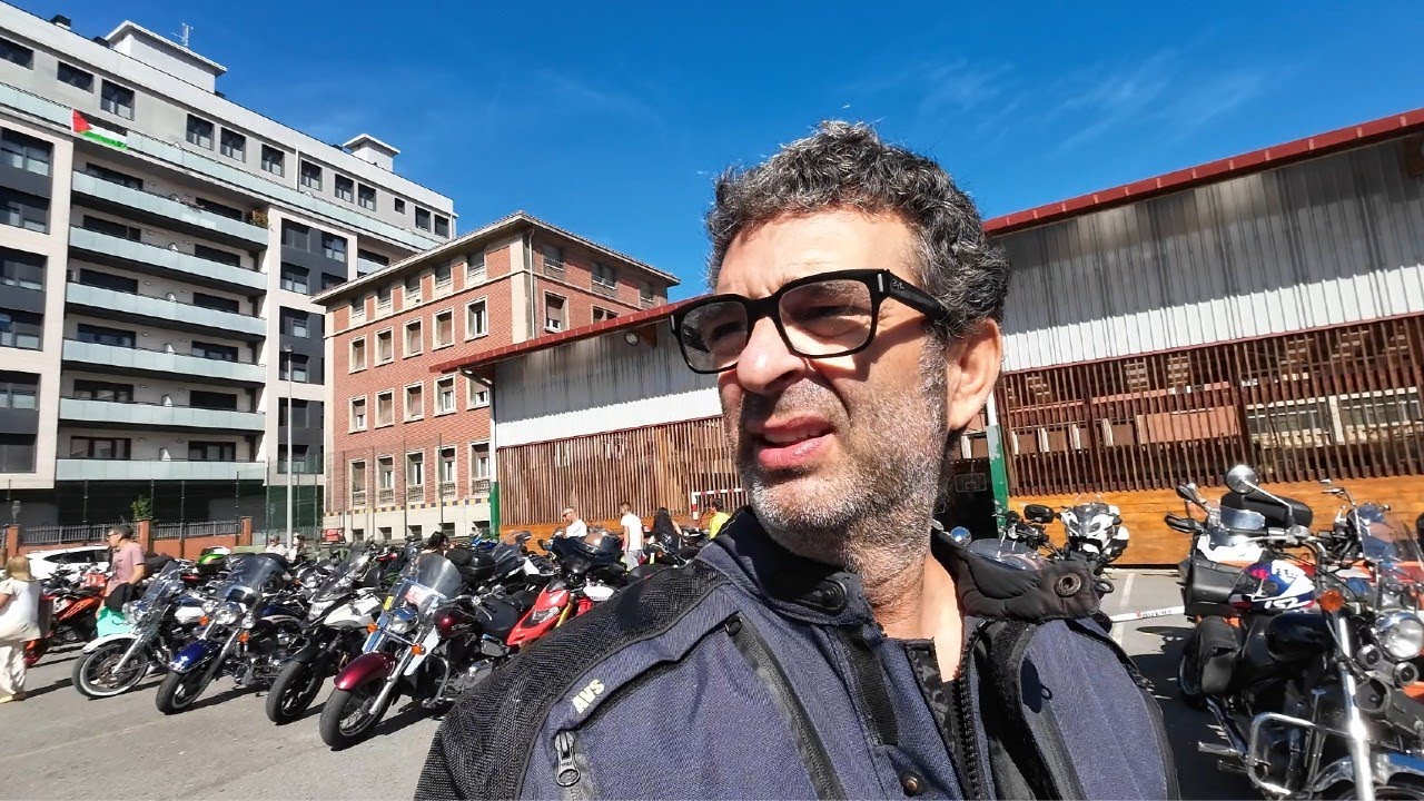 🔥 Me planto con mi Vespino en una concentración de motos... ¡y la peña FLIPA! 🔥