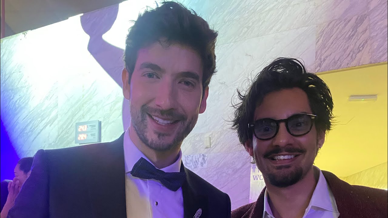 Premios Platino 2023 con  #CarlosTorres