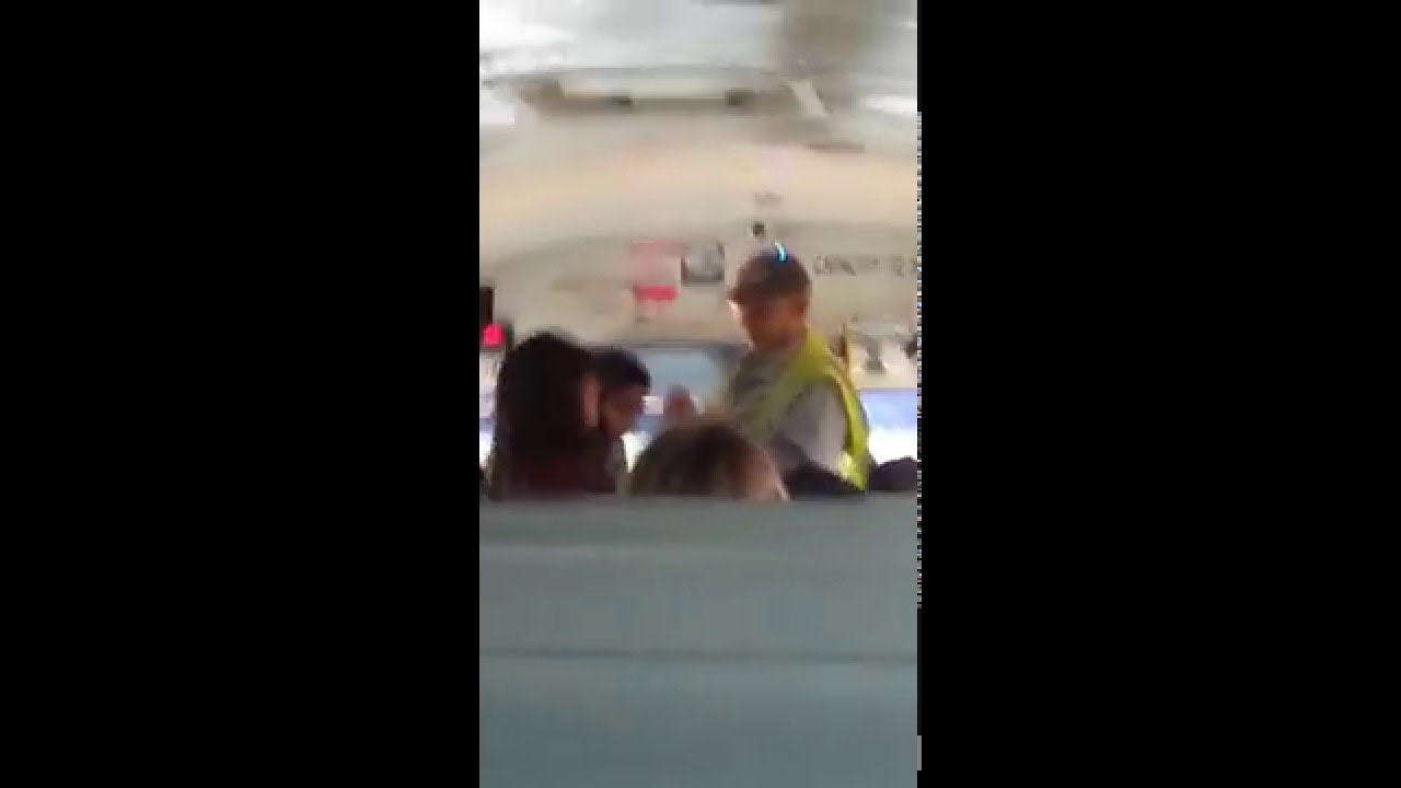 Students vs bus driver