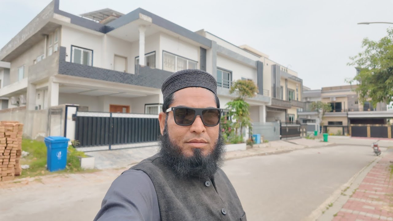 10-Marla plots for sale in top city islamabad for more details:+923335551128