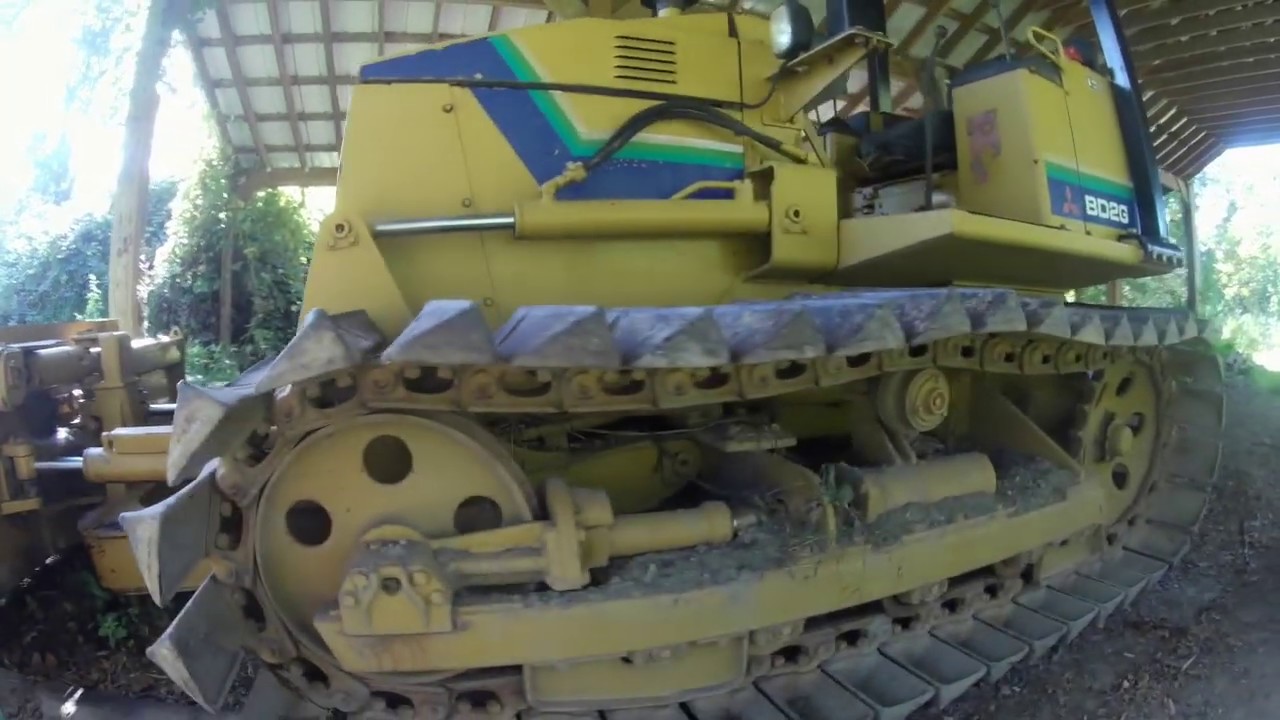 mitsubishi tractor BD2g clean-up after a storm