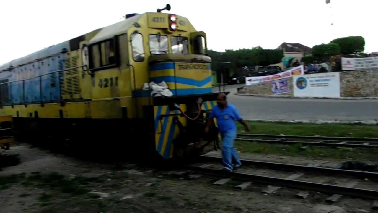 TRANSNORDESTINA - TREM DE CARGA,  PARTINDO DE PIQUET CARNEIRO-CE,  PARA  FORTALEZA.