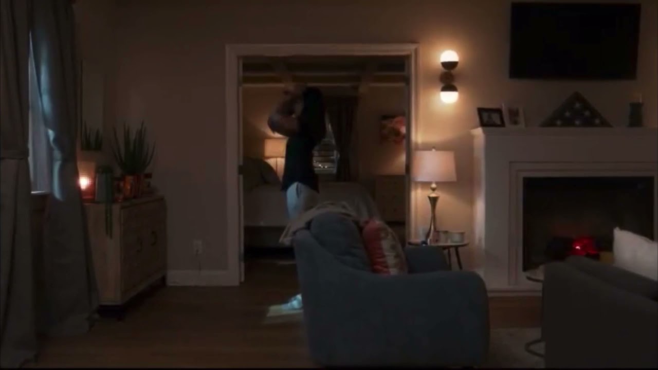 Alex sees how Kellys doing after all that happened