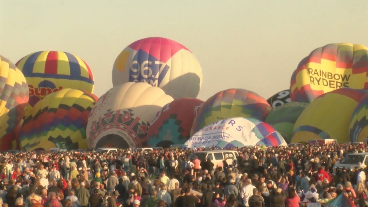 Balloons hit the sky for first day of 2024 Balloon Fiesta
