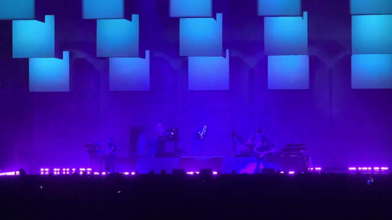 Feu! Chatterton live in Paris (Bercy - Accor Arena) - February 10 2026 - Libre