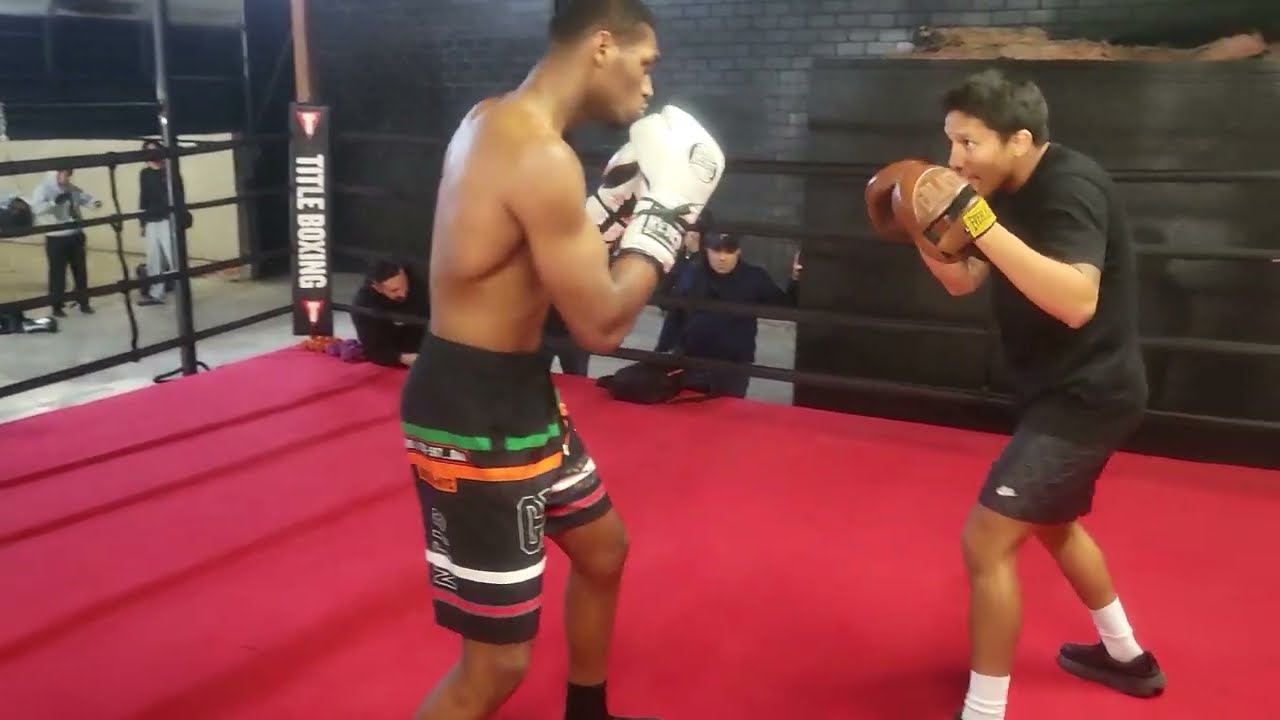 JOHN CANDYMAN EASTER 7-0 7 KOS SHOWS OFF HIS ACCURACY WITH TRAINER JOSHUA FRANCO AT TOPDOGBOXINGGYM