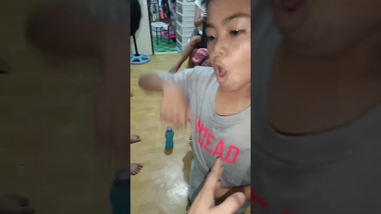 Head ,shoulder, knees and bottle game