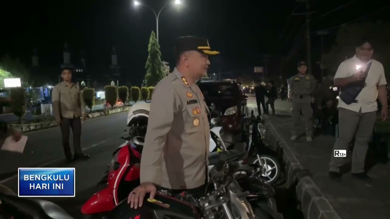 Polres Lebong Bersama TNI dan Satpol PPLaksanakan Patroli Gabungan Guna Menciptakan SituasiKondusif.