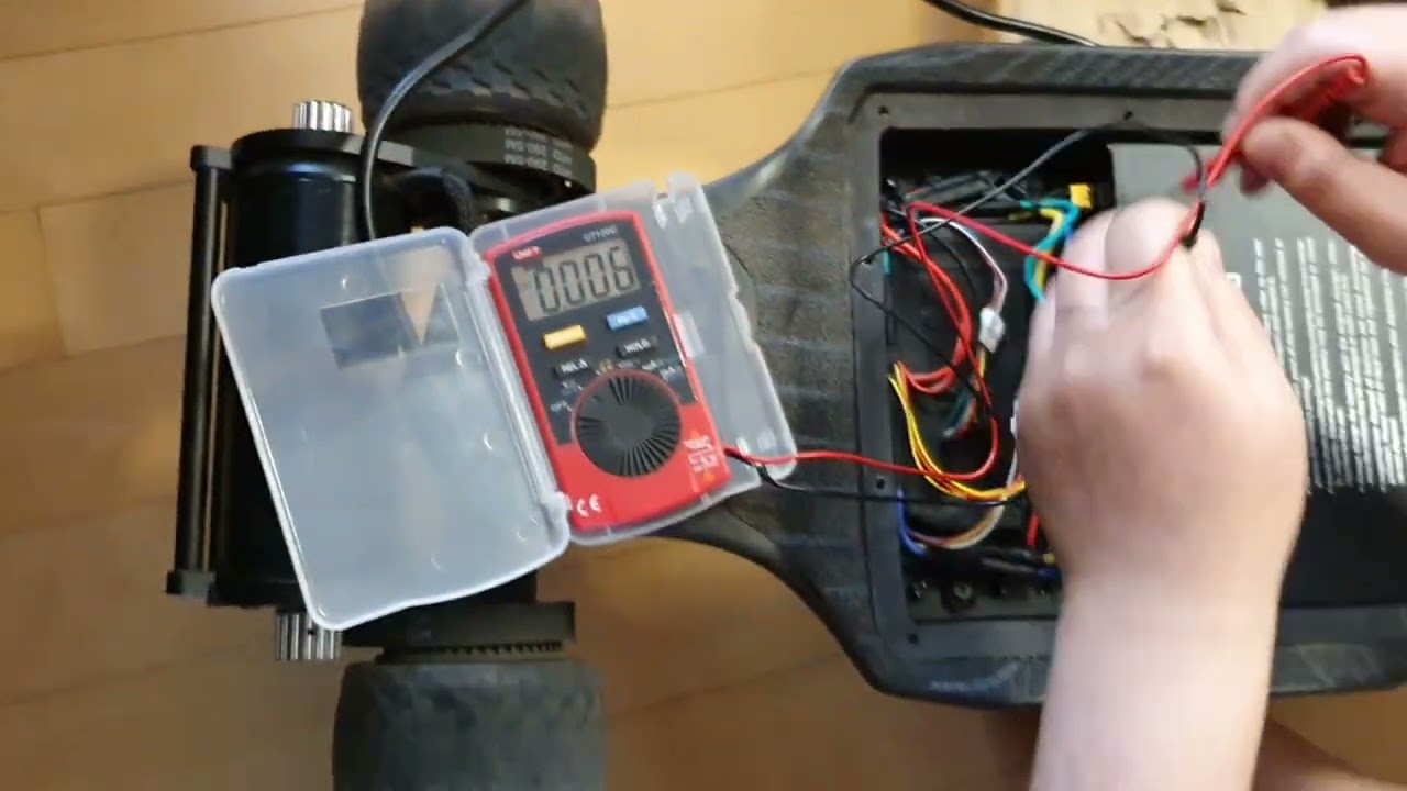 Meepo Hurricane battery voltage measurement