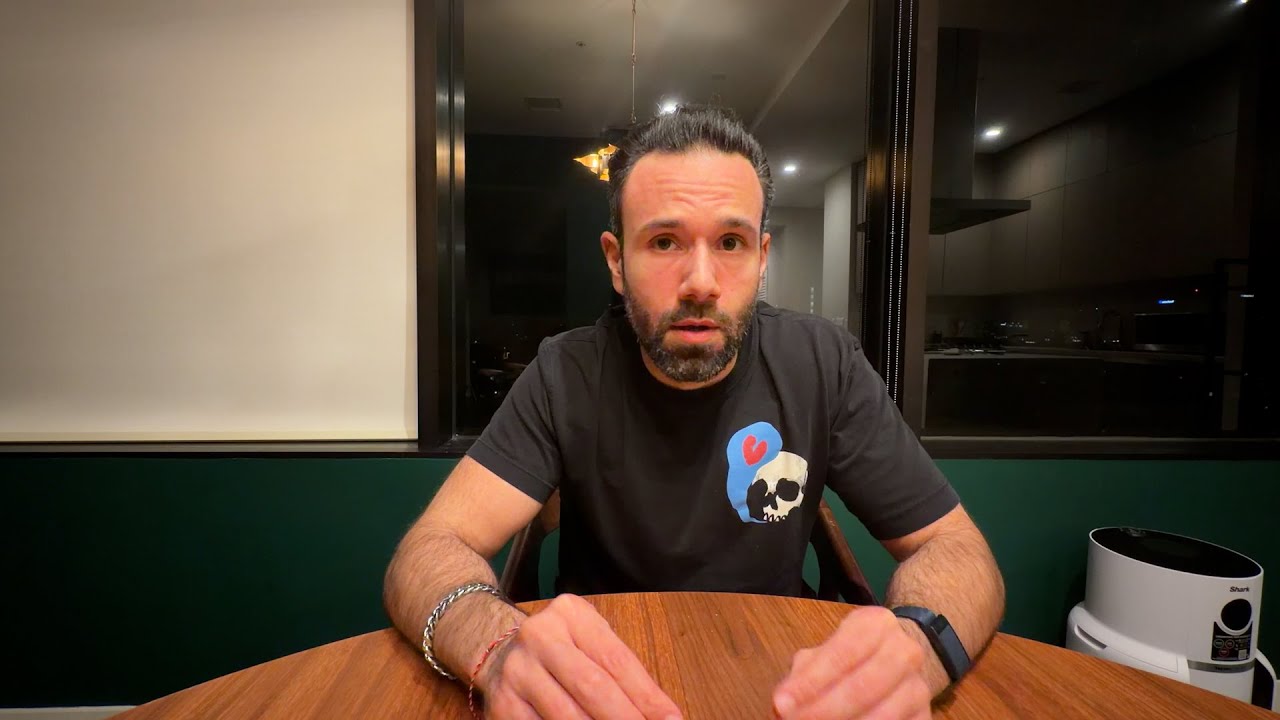Millionaire explains how you SHOULD manage your team