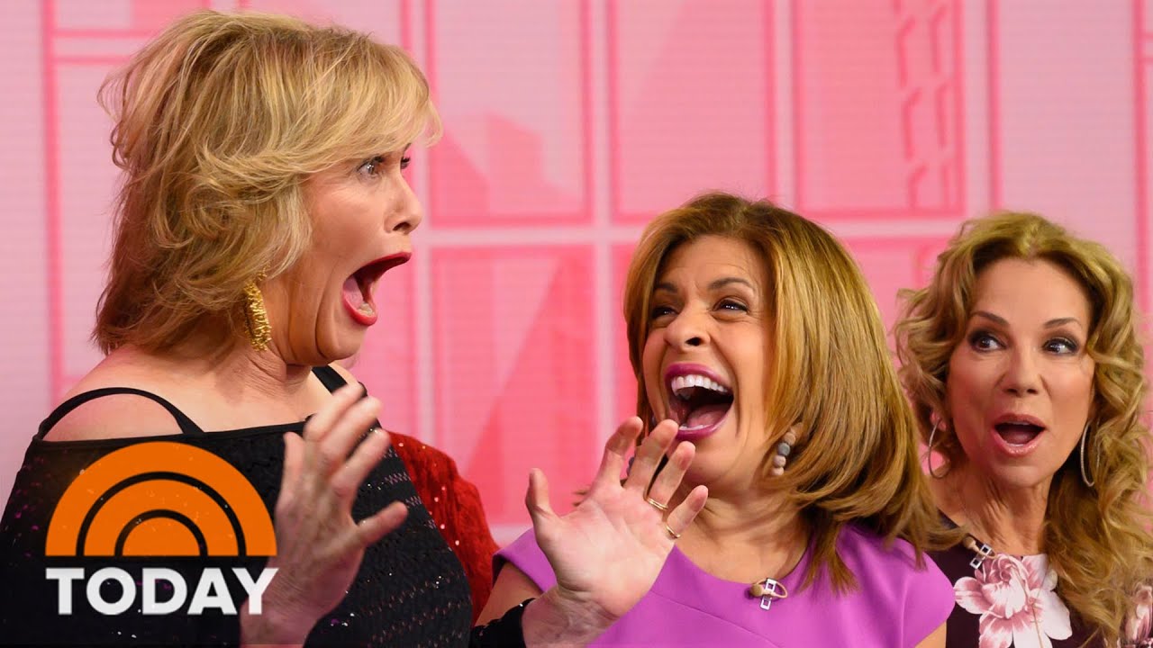 Valentine's Day Couple Gets An Unbelievable Ambush Makeover | TODAY