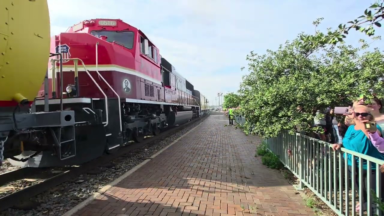 UP #4014 Departing the Colorado Model Railroad Museum ft. UP #1616 (7/19/2025)