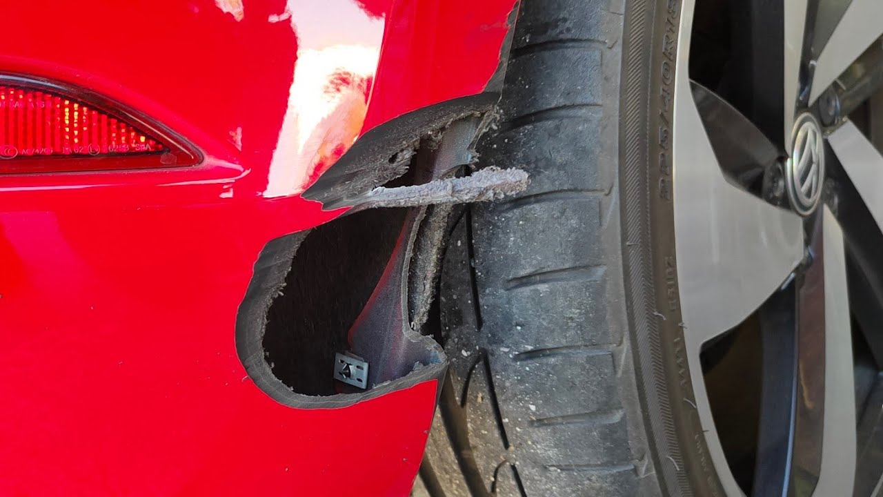 REPAINT AND REPAIR CRACK BUMPER /PLASTIC WELDING