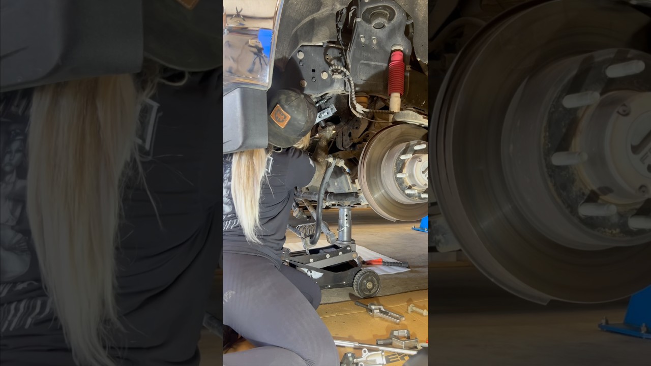 Installing a 6in Zone lift kit on a customers F250 #liftkit #6inliftkit #f250