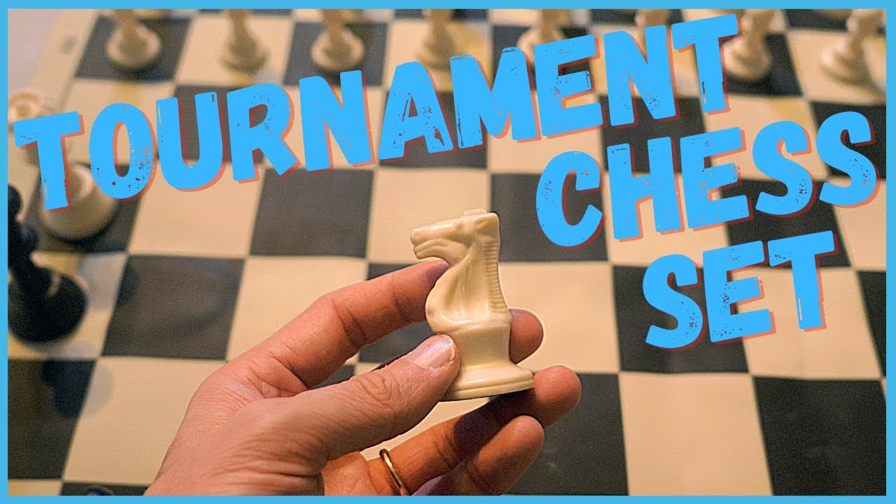Review of Tournament Chess Set from Barnes and Noble with silicone chess board and nylon chess bag