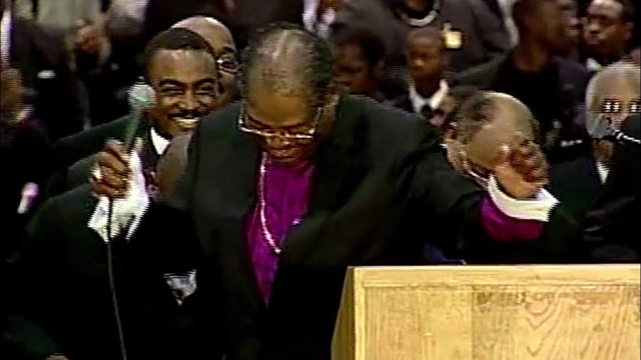 Bishop GE Patterson Powerful Prayer/PRAISE BREAK at the COGIC AIM Convention 2005!