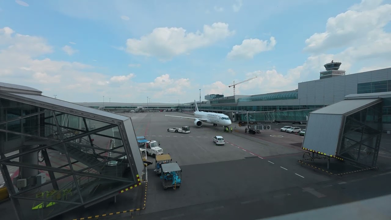 Nakl&aacute;dka letadla Air France v Praze - timelapse