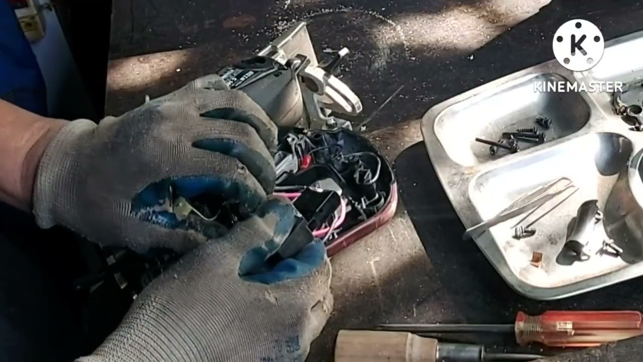 Vệ Sinh và sữa lỗi không chạy cưa gỗ Hitachi C14DYSL2 (Part 2)