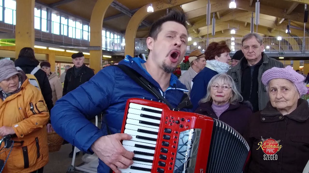 Kívánságpiac - Szeged - 2017 - 41 / VÁNDORFELHŐK FENN AZ ÉGEN