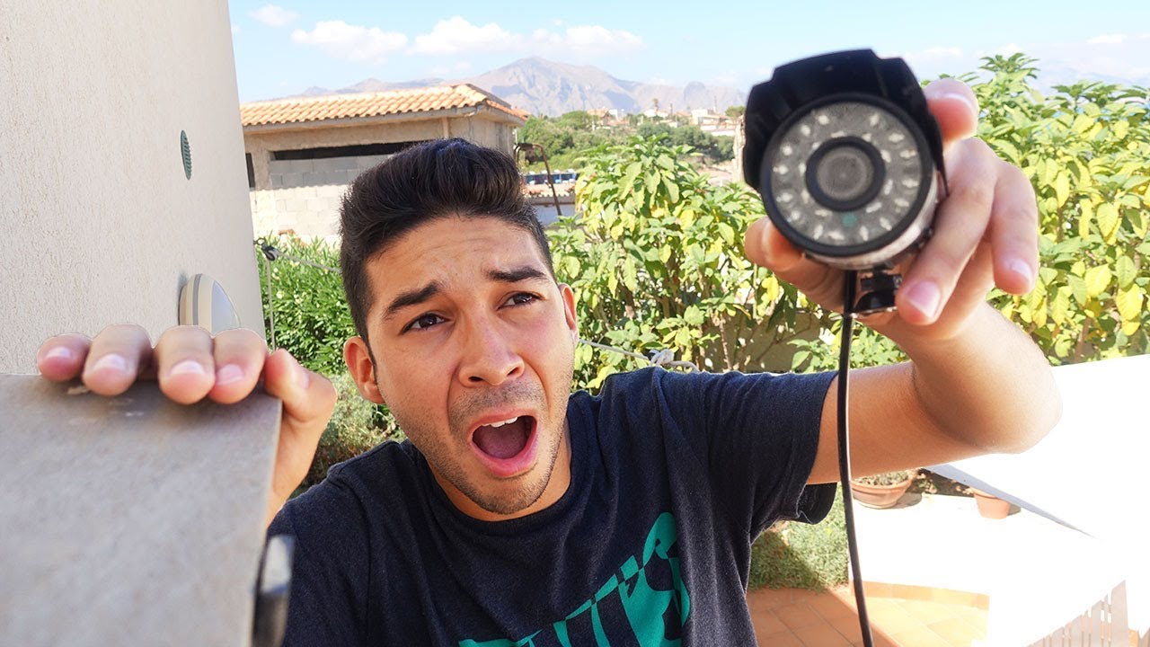 SCOPRIAMO DELLE TELECAMERE NASCOSTE IN CASA NOSTRA A SPIARCI!