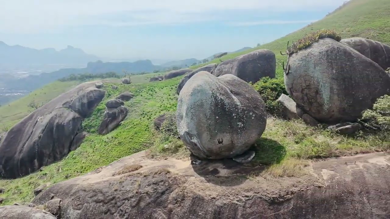 Um voo de drone no  Parque da Pedra Branca (Jesus vem e Oss)