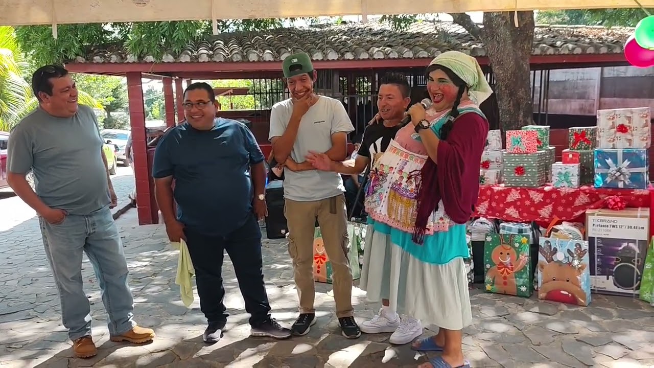 Show Imitador Tenchis/fiesta navideña Lemus transporte 