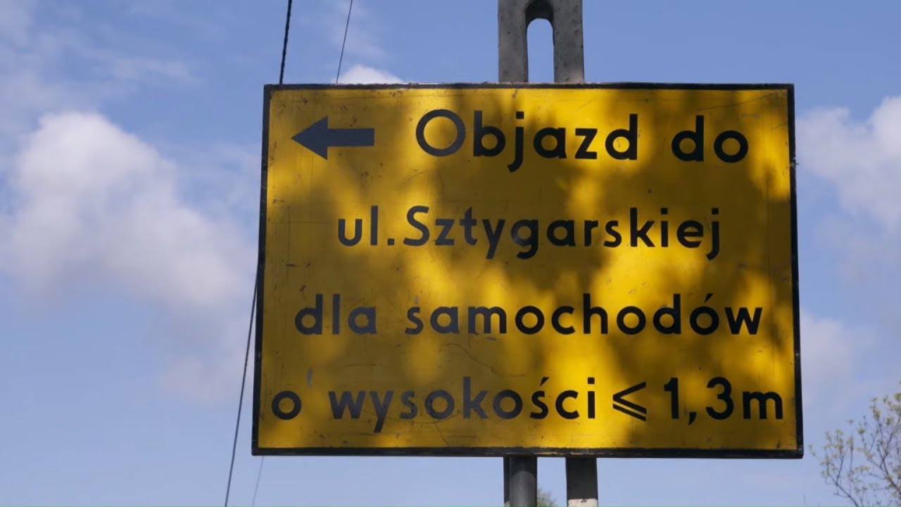 Ten objazd przeznaczony jest dla BARDZO nisko zawieszonych aut! #Absurdy_Drogowe