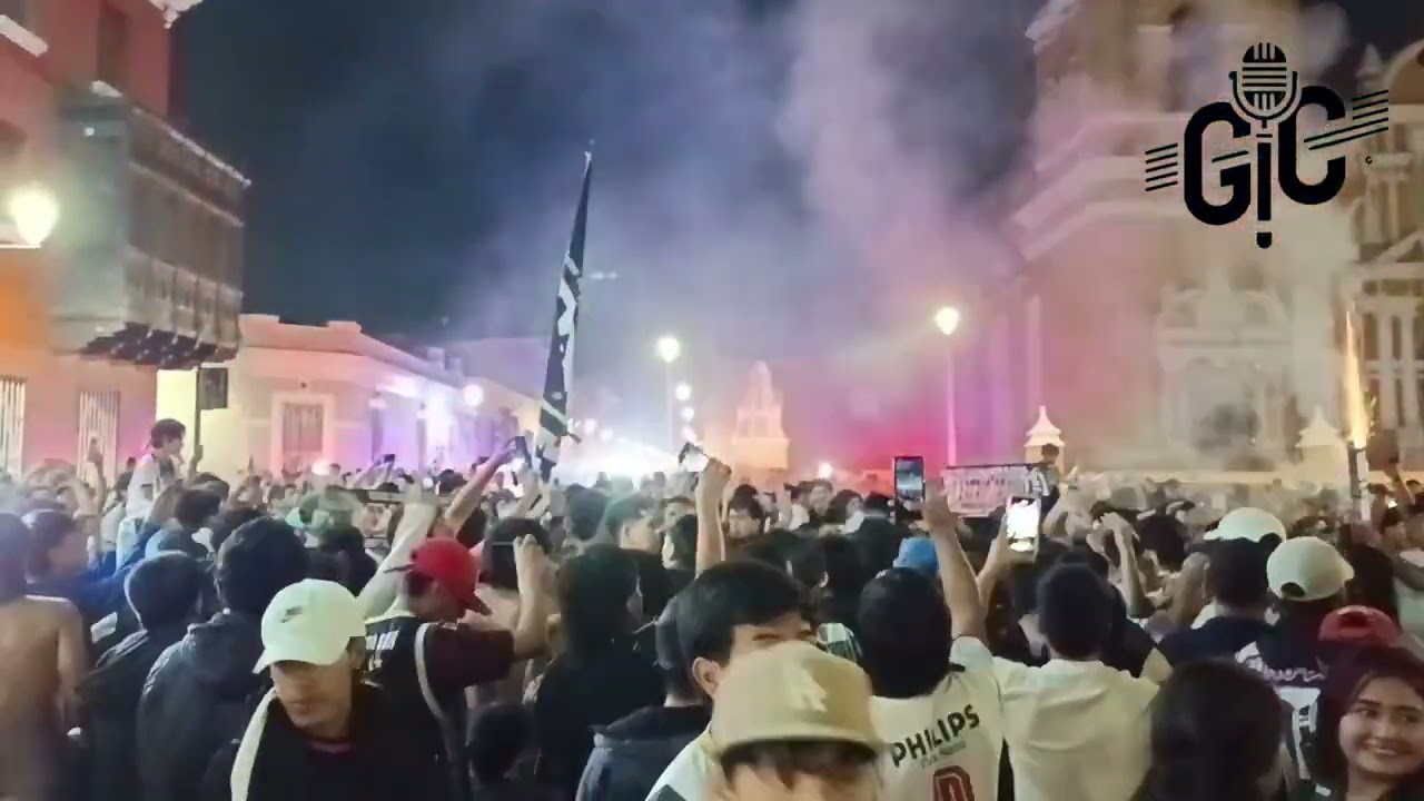 TRUJILLO ENLOQUECIÓ POR ALIANZA LIMA 💙 | BANDERAZO HISTÓRICO
