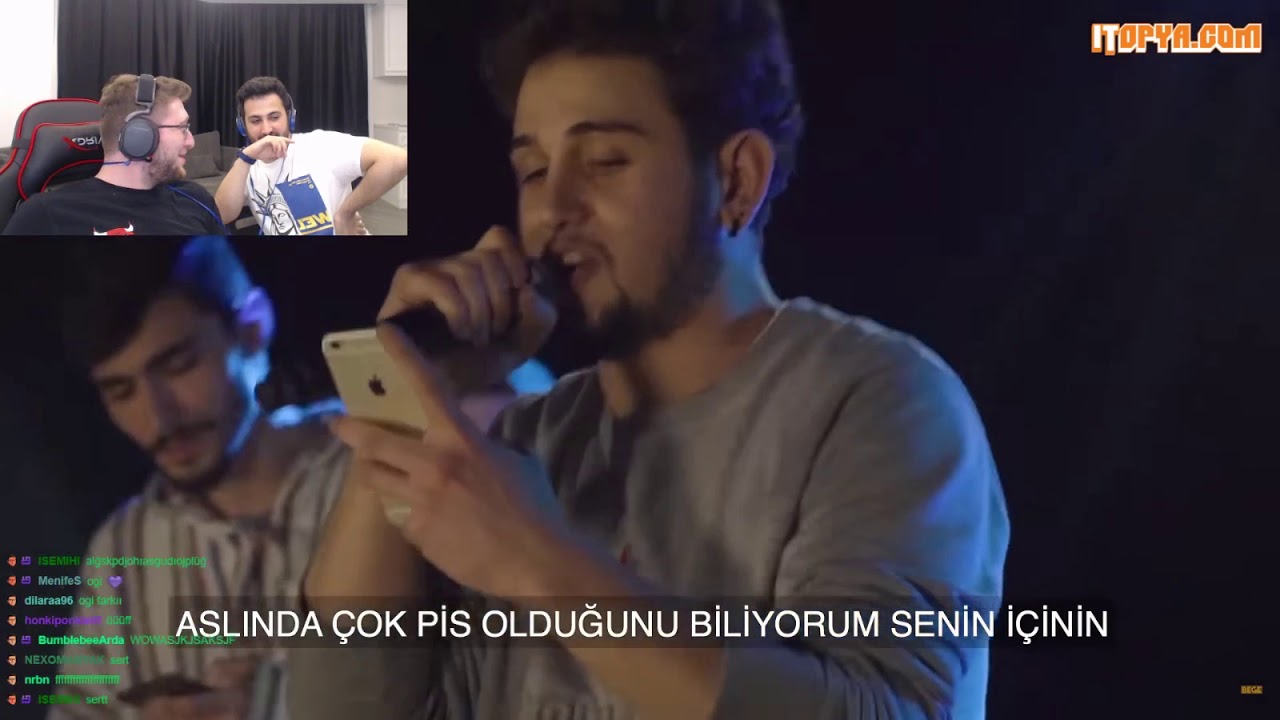 EFE UYGAÇ GÖMDÜM TÜRKİYE SERİLERİNİ İZLİYOR