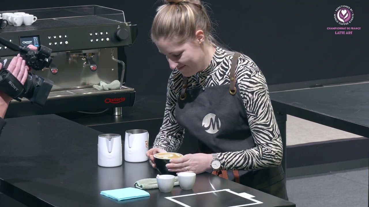 JEUDI 23 LATTE ART ART BAR INGER WIERINGA