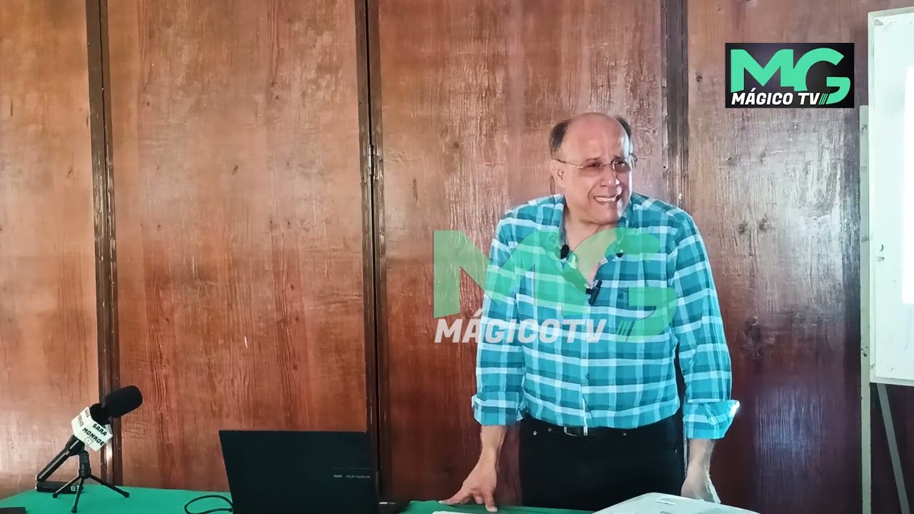 César Villanova, economista, afirmó: 